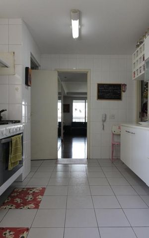 Apartamento à venda com 145m², 4 quartos e 3 vagasCozinha