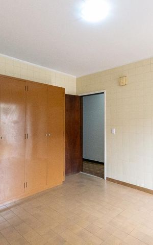 Casa à venda com 112m², 3 quartos e 2 vagas Casa à venda com 112m², 3 quartos e 2 vagasCozinha