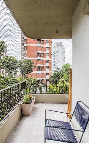 Apartamento à venda com 248m², 3 quartos e 3 vagasVaranda da Sala