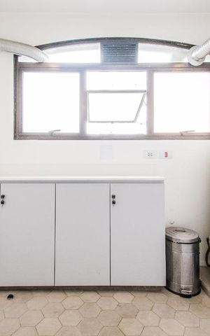 Apartamento à venda com 248m², 3 quartos e 3 vagasÁrea de Serviço