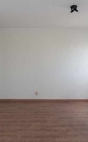 Apartamento à venda com 76m², 3 quartos e 1 vaga Apartamento à venda com 76m², 3 quartos e 1 vagaSala