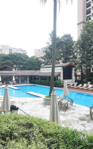 Apartamento à venda com 195m², 2 quartos e 3 vagasPiscina