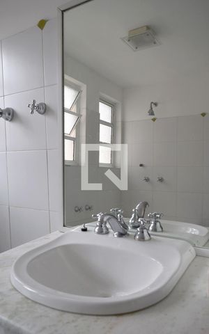 Apartamento à venda com 165m², 3 quartos e 1 vagaBanheiro 1