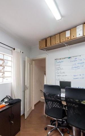 Casa para alugar com 232m², 3 quartos e 3 vagasEscritório