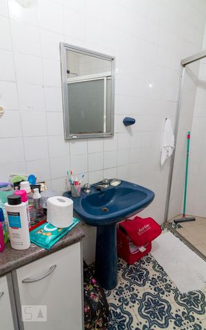 Casa para alugar com 232m², 3 quartos e 3 vagasBanheiro suíte