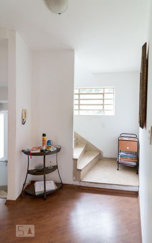 Casa para alugar com 232m², 3 quartos e 3 vagasCorredor