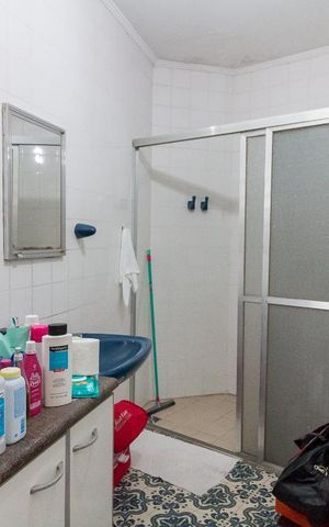 Casa para alugar com 232m², 3 quartos e 3 vagasBanheiro suíte