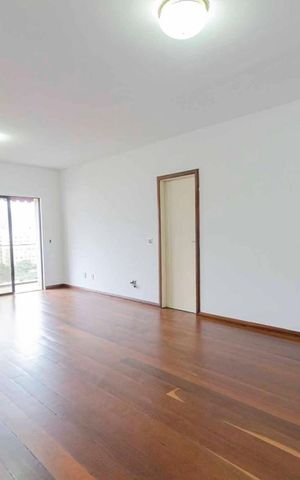 Apartamento à venda com 140m², 3 quartos e 2 vagasSala