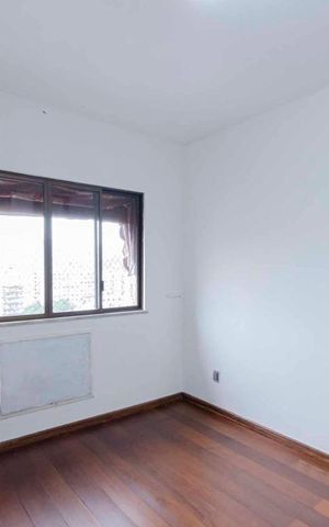 Apartamento à venda com 140m², 3 quartos e 2 vagasQuarto 2