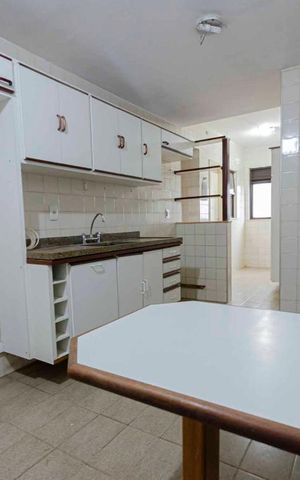 Apartamento à venda com 140m², 3 quartos e 2 vagasCozinha
