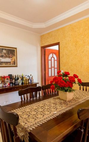 Casa à venda com 159m², 3 quartos e 4 vagasSala de jantar