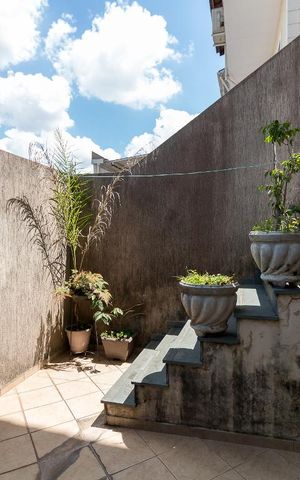 Casa à venda com 159m², 3 quartos e 4 vagasÁrea externa