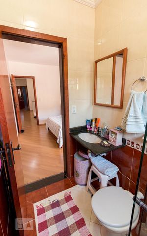 Casa à venda com 159m², 3 quartos e 4 vagasBanheiro quarto suíte
