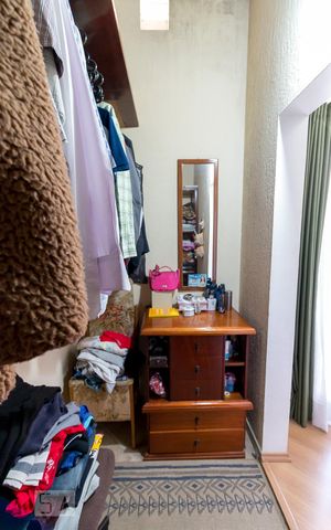Casa à venda com 159m², 3 quartos e 4 vagasCloset quarto suíte 1