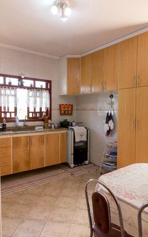 Casa à venda com 159m², 3 quartos e 4 vagasCozinha