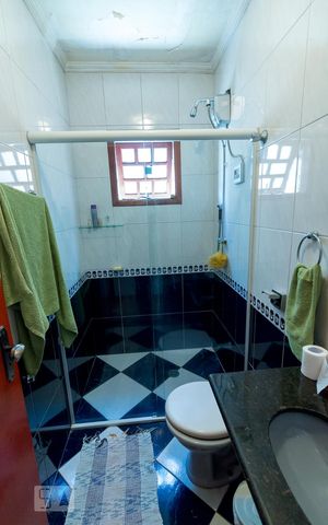Casa à venda com 159m², 3 quartos e 4 vagasBanheiro social 1