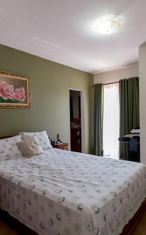 Casa à venda com 159m², 3 quartos e 4 vagasQuarto suíte 1