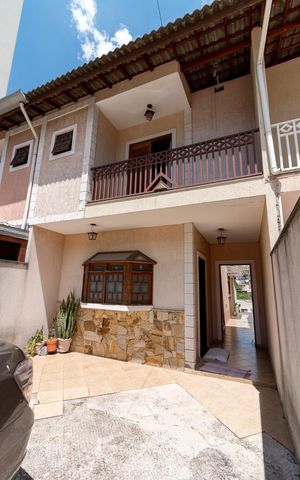Casa à venda com 159m², 3 quartos e 4 vagasFachada