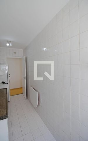 Apartamento à venda com 50m², 2 quartos e 2 vagas Apartamento à venda com 50m², 2 quartos e 2 vagasCozinha