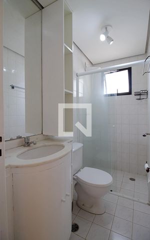 Apartamento à venda com 50m², 2 quartos e 2 vagas Apartamento à venda com 50m², 2 quartos e 2 vagasBanheiro