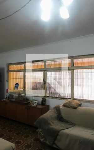 Casa à venda com 230m², 4 quartos e 2 vagas