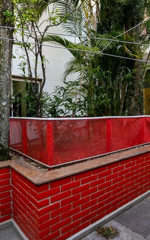 Casa para alugar com 320m², 4 quartos e 4 vagas Casa para alugar com 320m², 4 quartos e 4 vagasQuintal