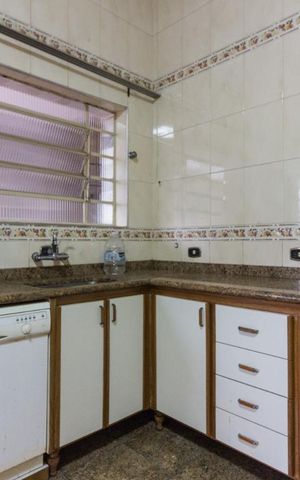 Casa à venda com 300m², 3 quartos e 3 vagasCozinha