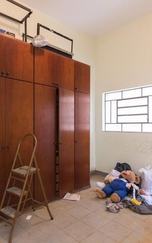 Casa à venda com 300m², 3 quartos e 3 vagasQuarto de Serviço