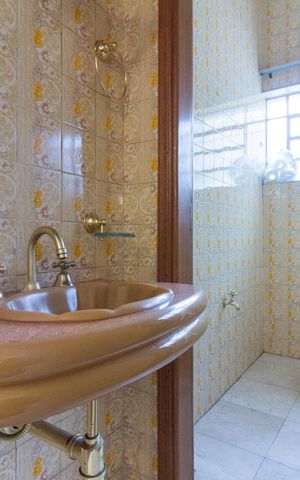 Casa à venda com 300m², 3 quartos e 3 vagasLavabo