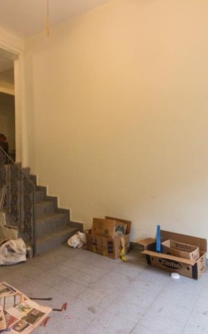 Casa à venda com 300m², 3 quartos e 3 vagasSala Fundos