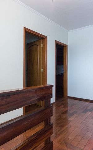 Casa à venda com 300m², 3 quartos e 3 vagasHall Quartos