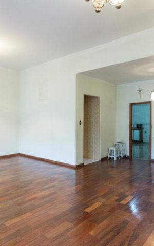 Casa à venda com 300m², 3 quartos e 3 vagasSala