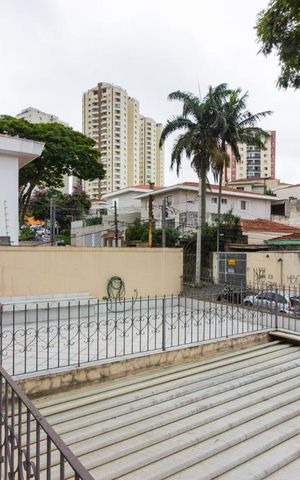 Casa à venda com 300m², 3 quartos e 3 vagasTerraço Suite