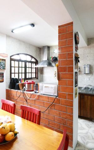 Casa para alugar com 130m², 2 quartos e 1 vagaCozinha