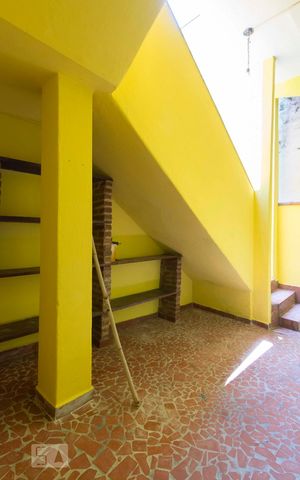 Casa à venda com 100m², 2 quartos e sem vagaQuintal Piso Inferior