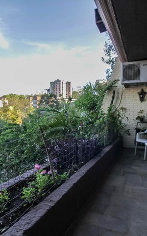 Casa à venda com 300m², 3 quartos e 3 vagasVaranda
