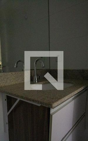 Apartamento à venda com 67m², 2 quartos e 1 vaga Apartamento à venda com 67m², 2 quartos e 1 vagaBanheiro Social