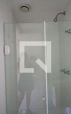 Apartamento à venda com 67m², 2 quartos e 1 vaga Apartamento à venda com 67m², 2 quartos e 1 vagaBanheiro da Suíte