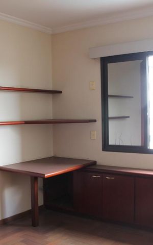 Apartamento à venda com 288m², 4 quartos e 3 vagasQuarto 2 - Suíte
