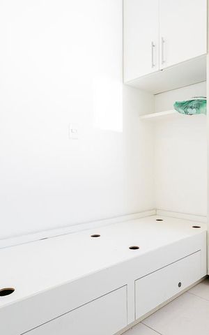 Apartamento à venda com 176m², 3 quartos e 2 vagas Apartamento à venda com 176m², 3 quartos e 2 vagasQuarto de Serviço