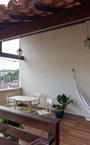 Casa à venda com 500m², 4 quartos e 2 vagas Casa à venda com 500m², 4 quartos e 2 vagasEntrada - Varanda