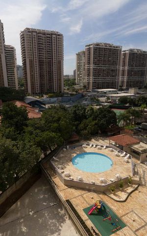 Apartamento à venda com 70m², 1 quarto e 1 vaga Apartamento à venda com 70m², 1 quarto e 1 vagaVista da Varanda