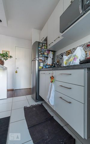 Apartamento para alugar com 64m², 2 quartos e 2 vagas Apartamento para alugar com 64m², 2 quartos e 2 vagasCozinha