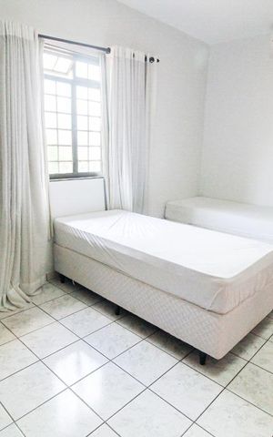 Casa à venda com 240m², 4 quartos e 2 vagasSuíte 3