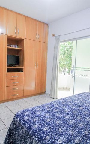 Casa à venda com 240m², 4 quartos e 2 vagasSuíte 2