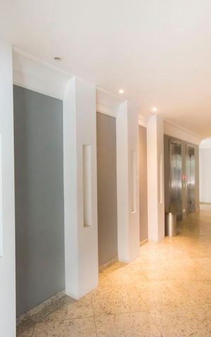 Apartamento à venda com 90m², 2 quartos e 1 vaga Apartamento à venda com 90m², 2 quartos e 1 vagaHall social