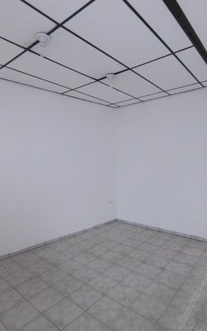 Casa para alugar com 250m², 2 quartos e 2 vagasSala