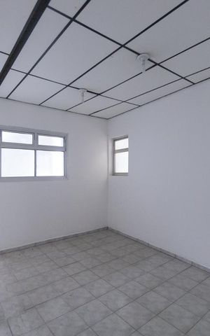Casa para alugar com 250m², 2 quartos e 2 vagasSala