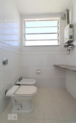 Apartamento para alugar com 120m², 3 quartos e 1 vaga Apartamento para alugar com 120m², 3 quartos e 1 vagaBanheiro Suite.