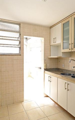Apartamento para alugar com 120m², 3 quartos e 1 vaga Apartamento para alugar com 120m², 3 quartos e 1 vagaCozinha.